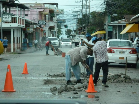 Autorizan a Corporación de Tela para readecuar deuda