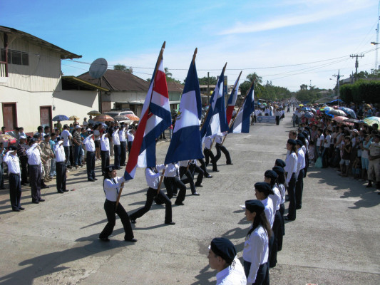 Honraron a la patria
