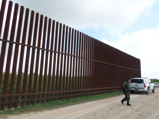 Cifra de niños que emigran a EUA subió 156% este año