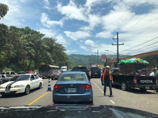 Honduras: Miles de veraneantes inician su retorno a sus hogares