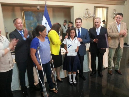 La mejor estudiante de Honduras sueña con ser cardióloga