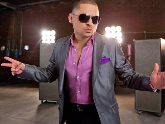 Larry sigue en la cárcel sin fianza