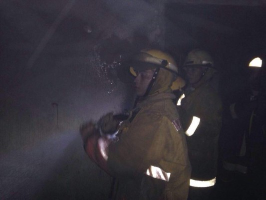 Se incendia casa de mamá de Nathalia Casco en Tocoa