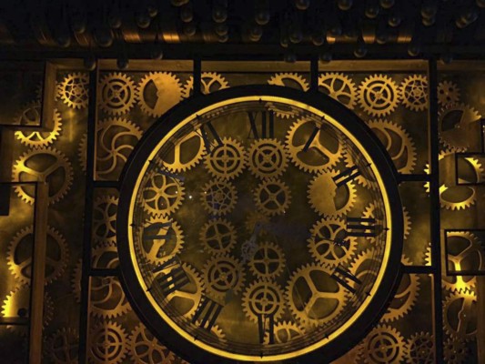 Un bar rumano inspirado en Julio Verne