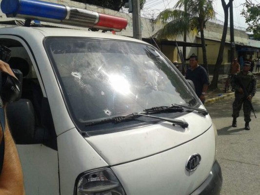 Oficial: Una reclusa herida deja tiroteo en cárcel hondureña