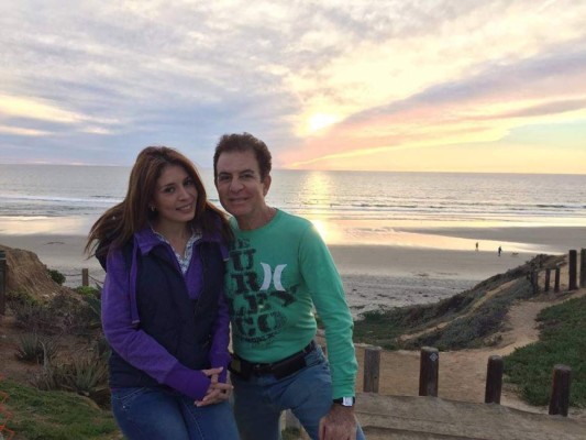 Salvador Nasralla confirma su romance con modelo hondureña