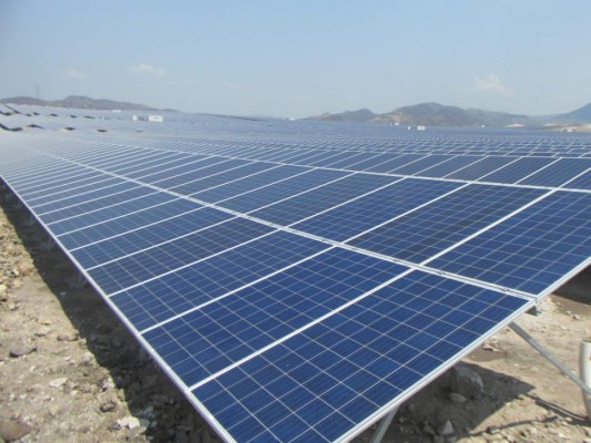 L2,370 millones debe Enee por el pago de incentivos a solares