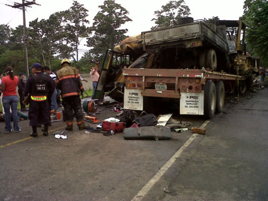 Honduras: Integrantes de Sambat mueren en choque