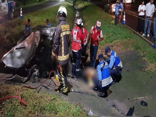 Un hombre muerto y otro herido deja aparatoso accidente en Villanueva