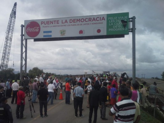 Inauguran oficialmente paso por el puente La Amistad en El Progreso