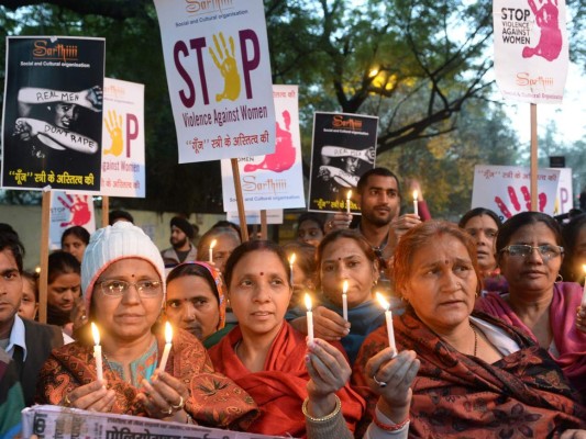 Queman viva a adolescente india que fue violada
