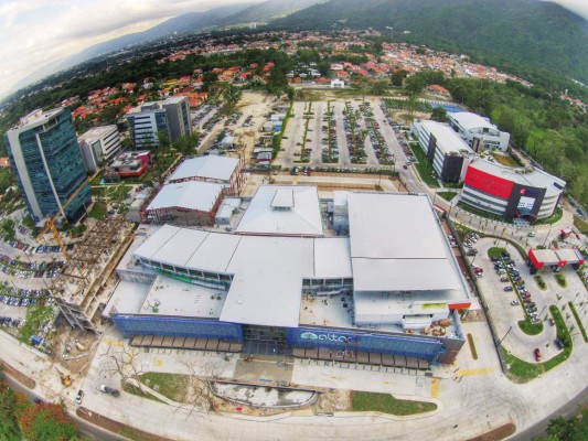 Ocupado 100% de locales comerciales en Altara