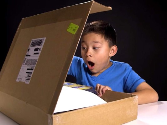 'Unboxing”, la tendencia de YouTube que genera millones