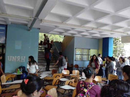 La Unah continúa tomada por integrantes del MEU