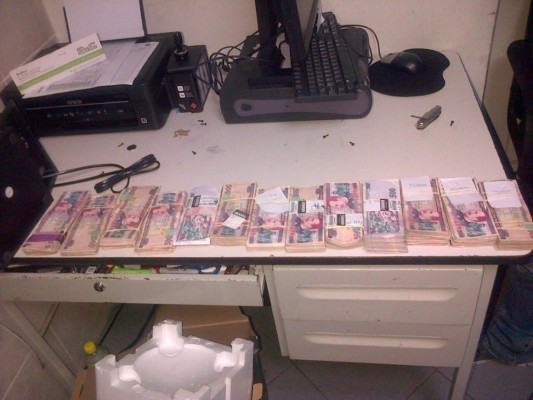 Decomisan 650 mil lempiras en aeropuerto Golosón de La Ceiba