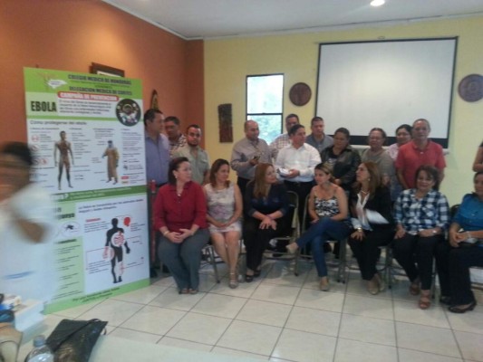 Médicos hondureños reciben capacitación sobre ébola