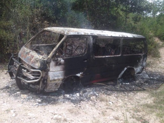 Queman un microbús en el sector del Tizatillo de Tegucigalpa