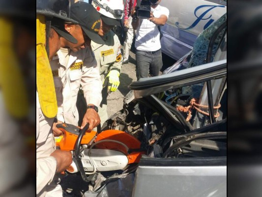 Accidente de tránsito deja dos heridos en La Ceiba
