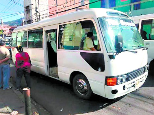 Delincuente es ultimado por pasajero cuando asaltaba bus en Tegucigalpa