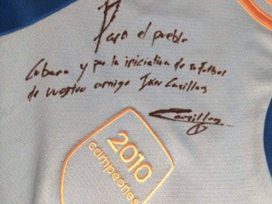 El portero Iker Casillas envía saludos al pueblo cubano