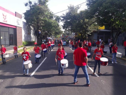 Colegios marchan por el valor de la tolerancia en San Pedro Sula