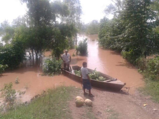 Se inunda San Manuel, Cortés, por caudal del Ulúa