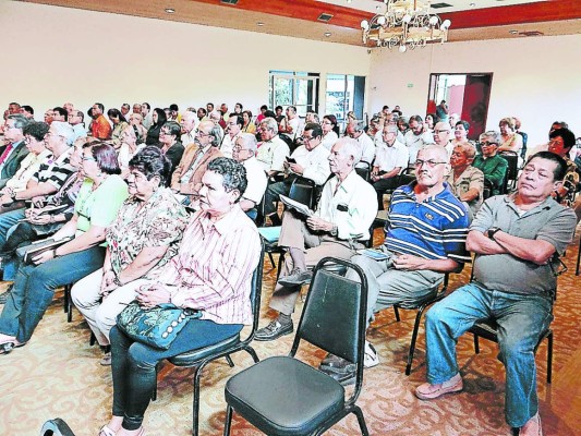 Sectores de Honduras debaten sobre nueva ley de protección social