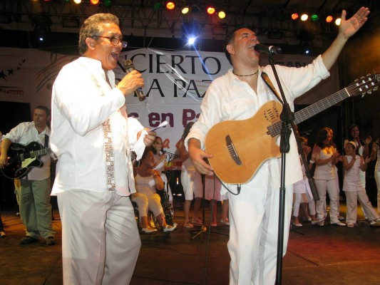 Moisés Canelas cantará en Miami