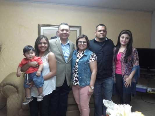 Misael Argeñal llora de alegría al regresar a Honduras tras mejorar su salud