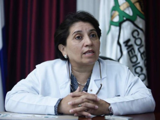 Suyapa Figueroa es reelecta presidenta de los médicos