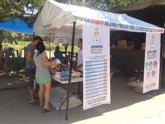 Con ferias y góndolas buscan evitar alzas a comestibles