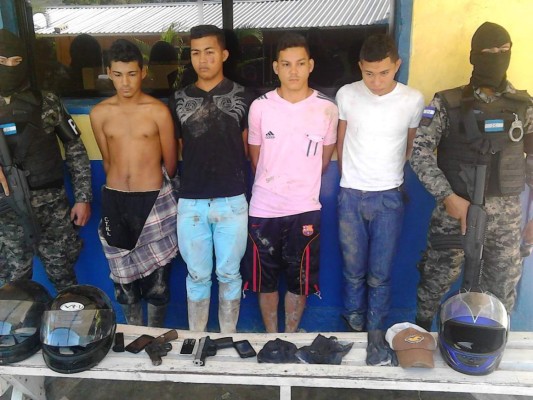 Capturan a supuestos asaltantes de carros repartidores