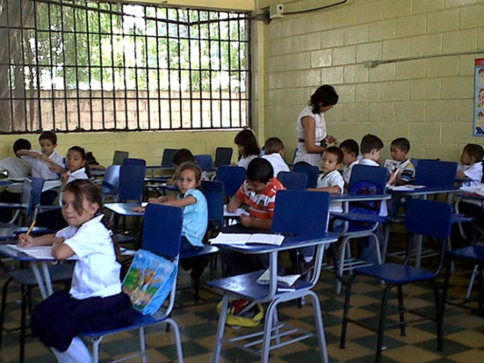 Honduras: Estudiantes inician el año escolar