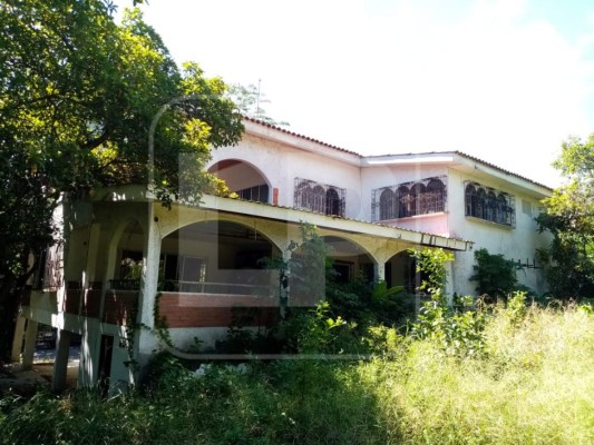 Aseguran residencia en la colonia Bella Vista por lavado de activos