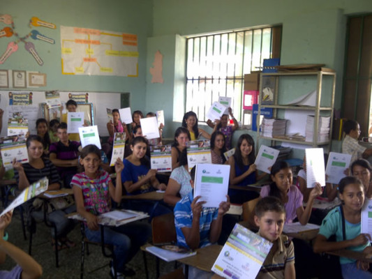 Ofrecen 3,000 becas para aprender inglés gratis