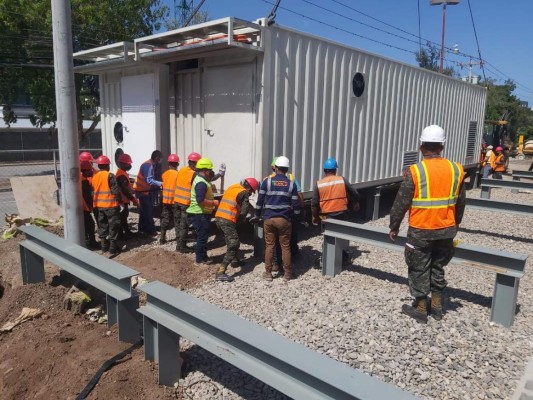 Instalan cinco contenedores de hospital móvil de Tegucigalpa