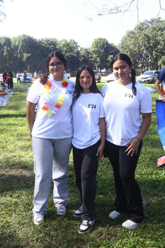 Isabella Espinoza, Mónica Peña y Deborah Ortega