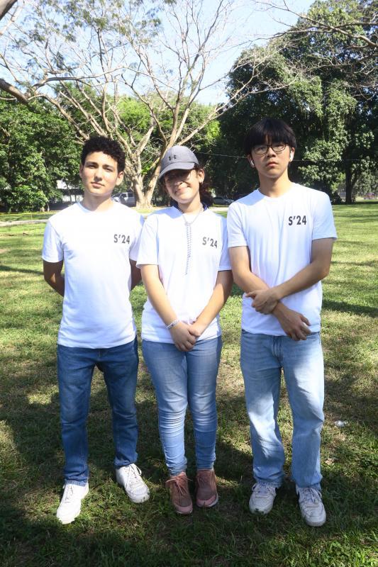 Cristhian Madrid, Nicole Rivas y Kelvin Chen