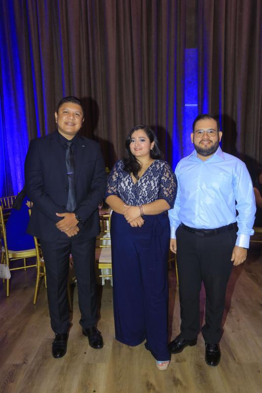 Gabriel Martínez, Selena Ramírez y Lester Herrera