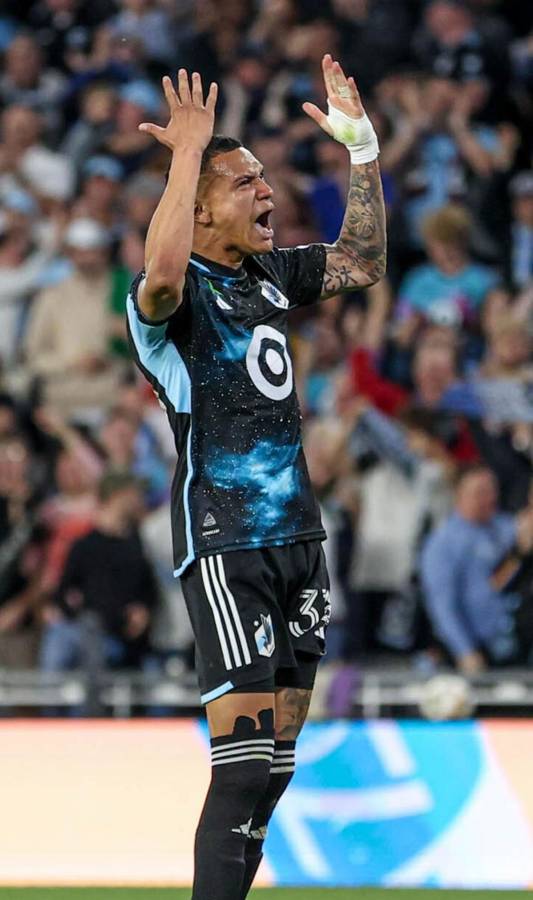 Kervin Arriaga marca tras asistencia de Joseph Rosales y salvan al Minnesota United
