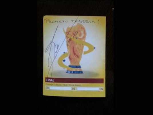 Messi prometió llevar la Copa del Mundo a Argentina