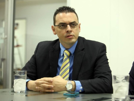 Techo de campaña solo es un límite y no obliga a políticos a llegar a ese tope