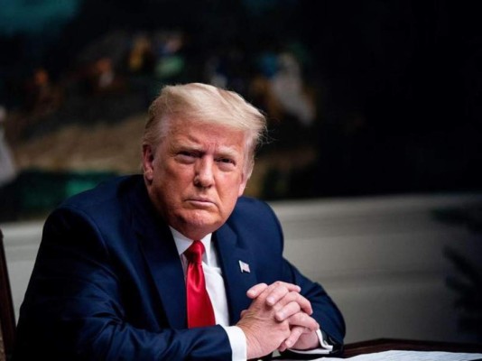 Trump rechaza afirmar si mantiene su confianza en el fiscal general de EEUU