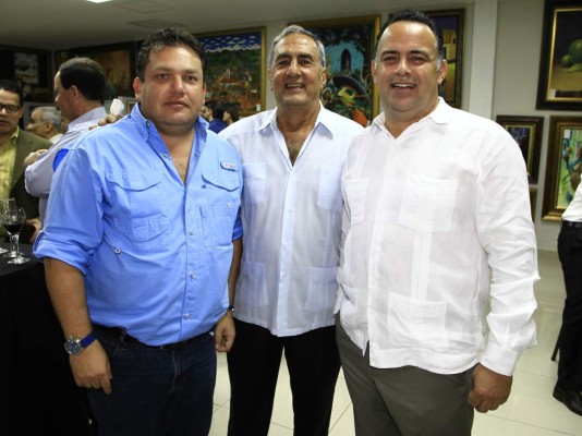 Elegante brindis inaugural