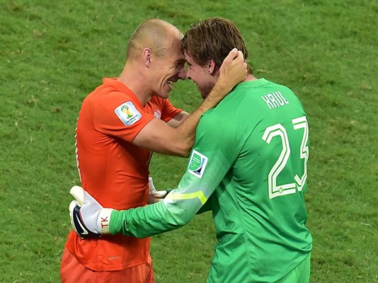 Portero holandés Tim Krul revela secreto en la tanda de penales