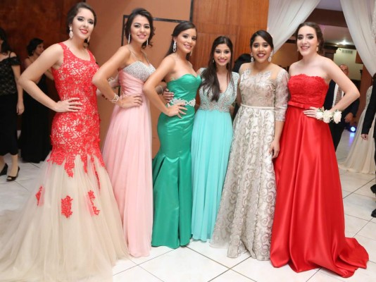 Graduación Escuela Bilingüe Valle de Sula