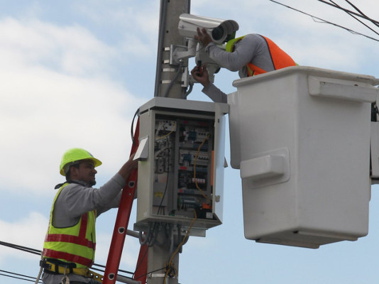 Investigarán compra de cámaras instaladas