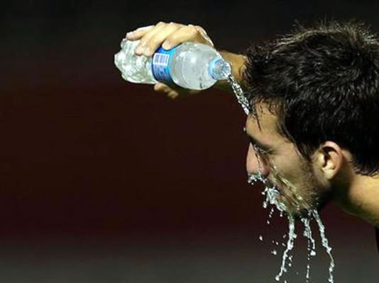 El Mundial tendrá tiempos muertos si se superan los 32 grados