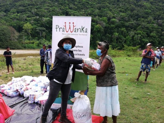 Entregan kits de higiene y alimentos a más de 3,000 familias miskitas