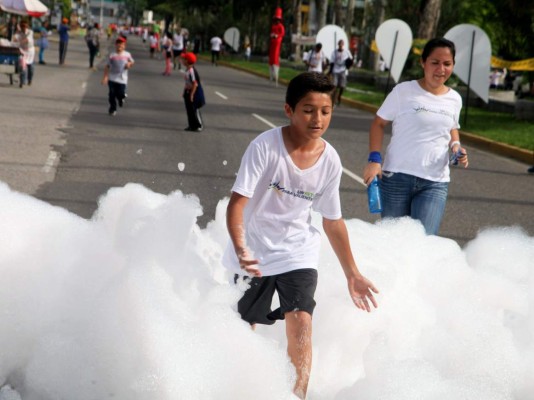 Más de 1,300 sampedranos apoyaron a los niños con cáncer